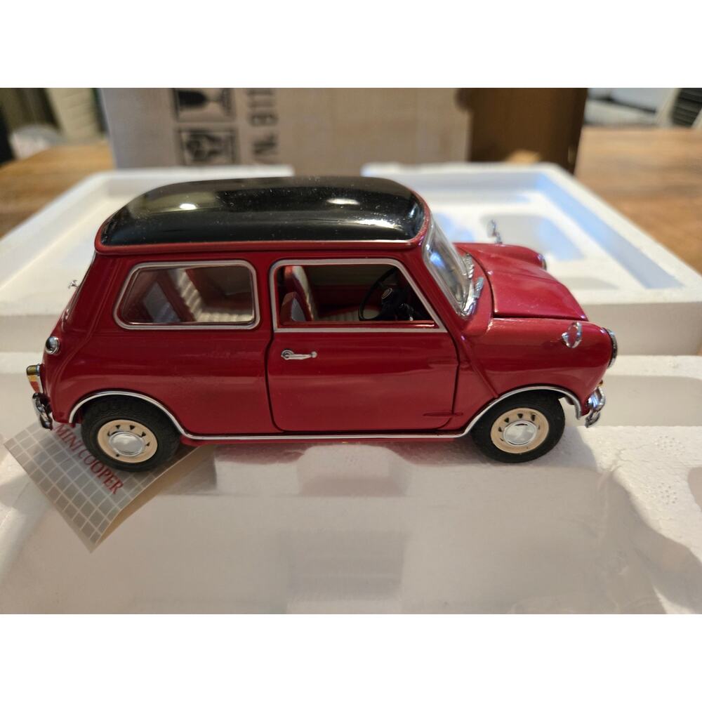 FRANKLIN MINT 1967 MORRIS MINI COOPER CAR MODEL RED 1:24 SCALE DIE CAST - Picture 4 of 7